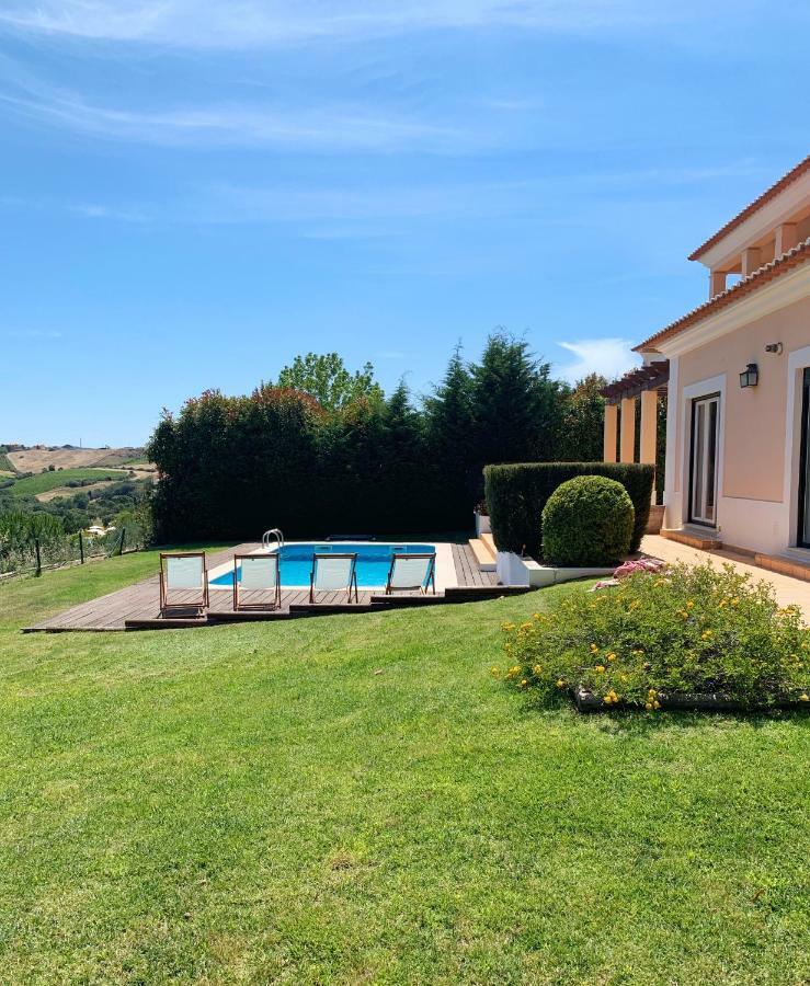 Villa With Swimming Pool In Golf Resort Torres Vedras Exterior foto